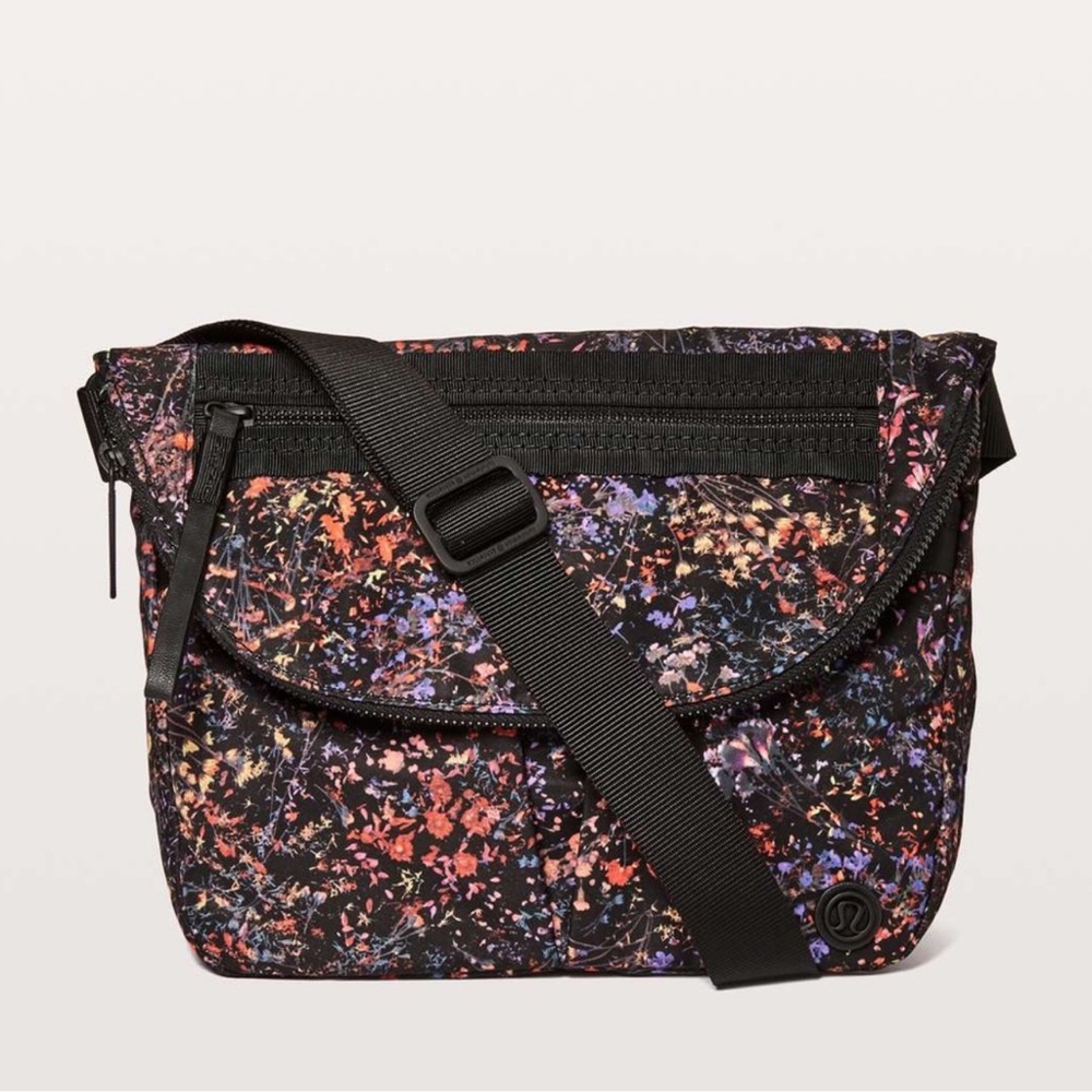 lululemon athletica Colorful Splatter Crossbody Bag,New without tag 🏷️